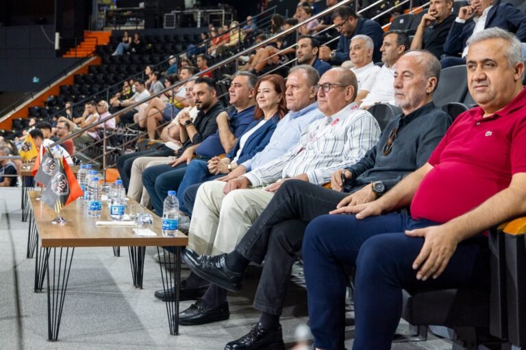 Mersin Kent Orkestrası Yeni Sanat Sezonunu Açtı