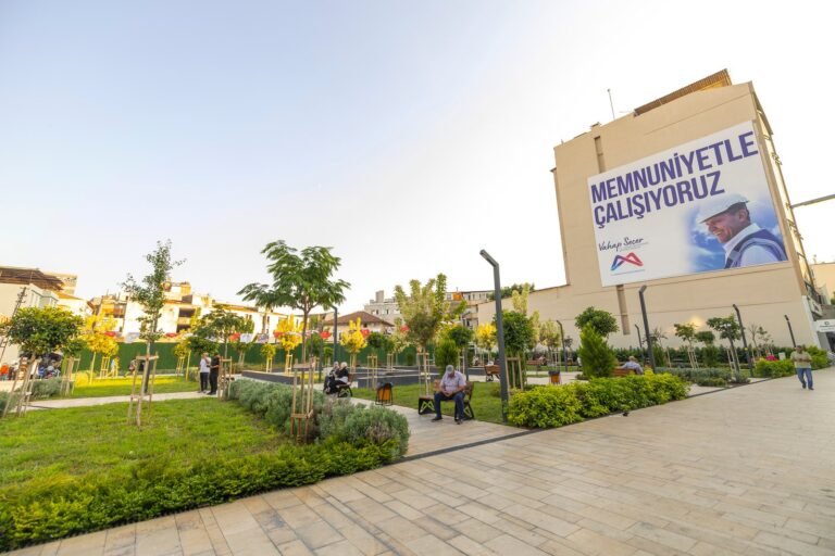 Mersin Büyükşehir Bozyazı Orman Yangınına Destek Veriyor