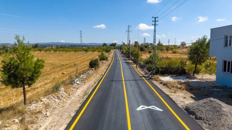 Mersin Büyükşehir Hamzabeyli Köyümüz Atölye’de 3 Renkli Erişte Yapıldı