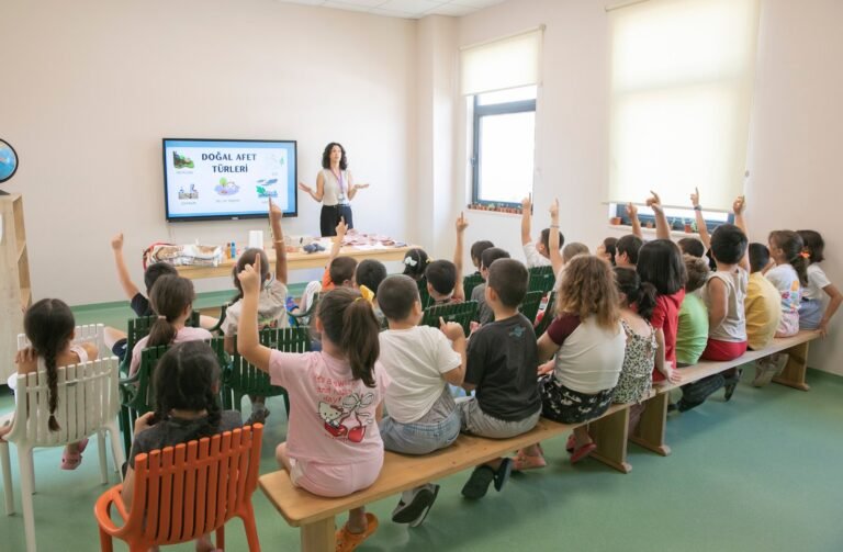 Erdemli Belediyesinden Okul Alışverişlerine Zabıta Denetimi