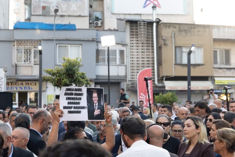 Mersin Büyükşehir Bilgisayar İşletmenliği Kursu İş Hayatına Hazırlıyor