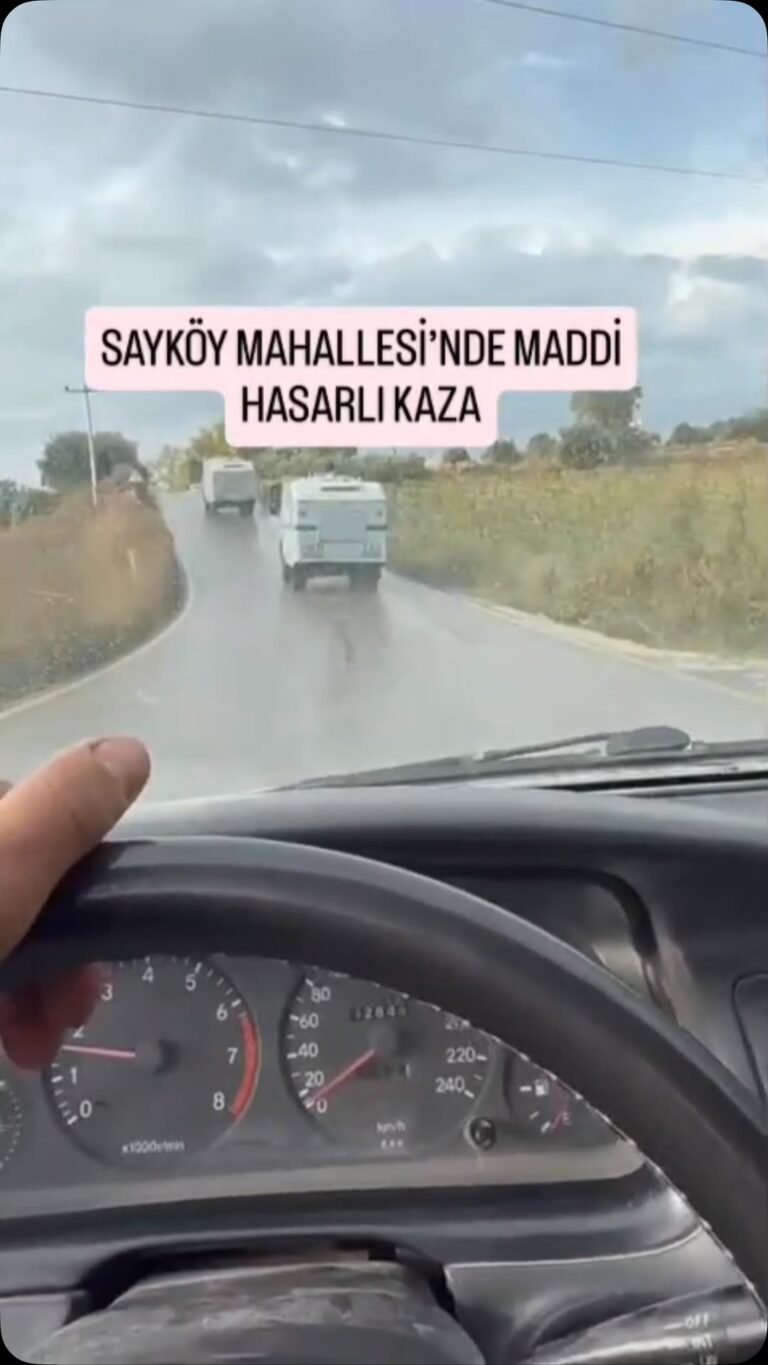 TARSUS’TA MİNİBÜS İLE OTOMOBİL ÇARPIŞTI…