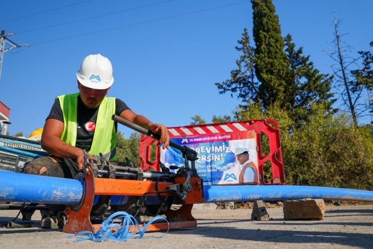 Mersin Sağanak Yağış Uyarısı Büyükşehir ve MESKİ Önlemlerini Sürdürüyor