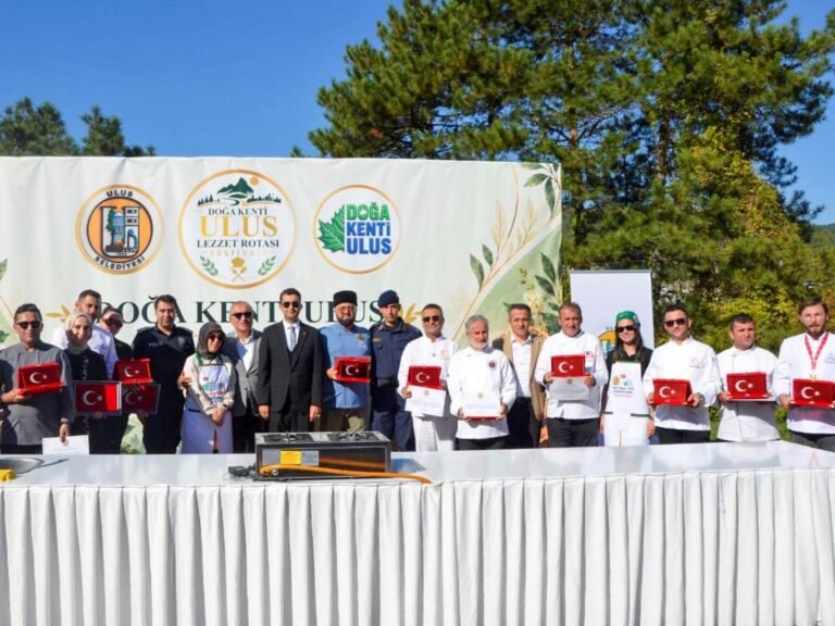 Mersin Büyükşehir Meclisi Ekim Ayı 3. Birleşimi Genç Başkanlığında Yapıldı